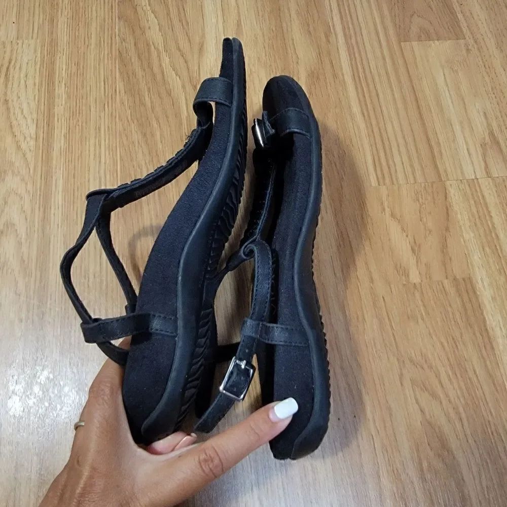 Vionic Navassa Black Sandals 7 - Picture 6 of 7